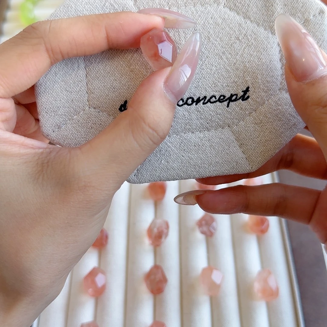 珠宝半成品水晶未镶嵌打孔不退不换 拍下默认同意