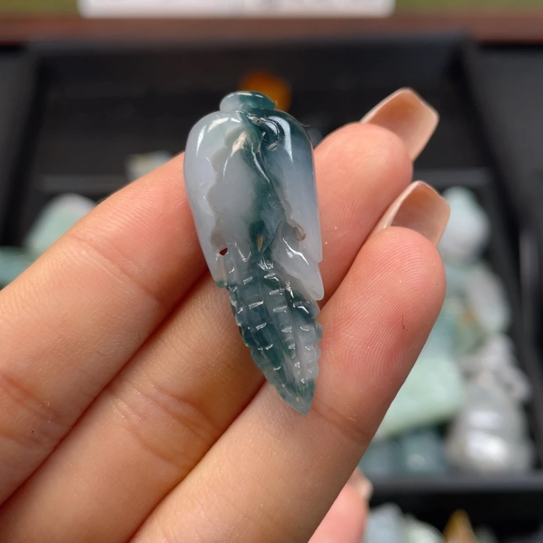 定制翡翠未镶嵌翡翠