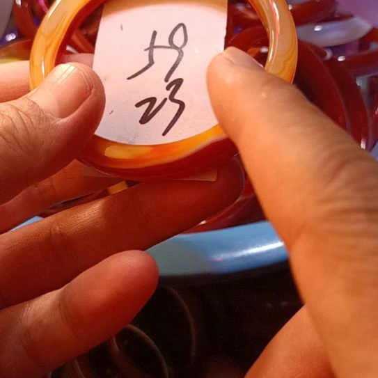 玛瑙/玉髓手镯未镶嵌