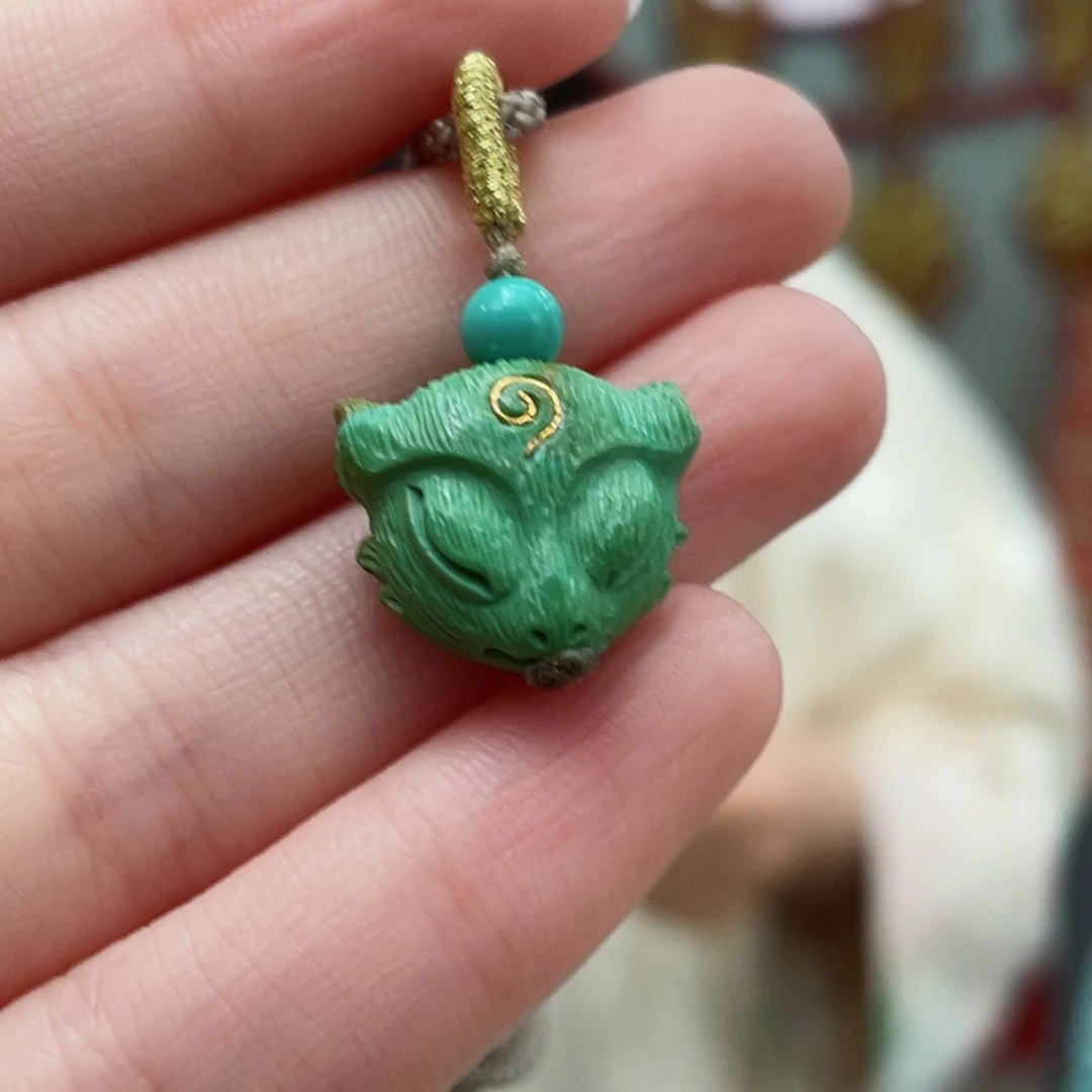 绿松石颈饰未镶嵌