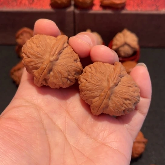 文玩核桃吊坠山*平谷元宝