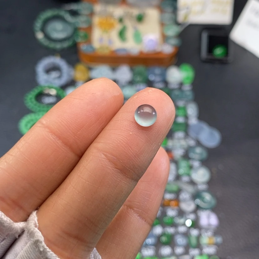 【闪购商品】翡翠挂件未镶嵌蛋