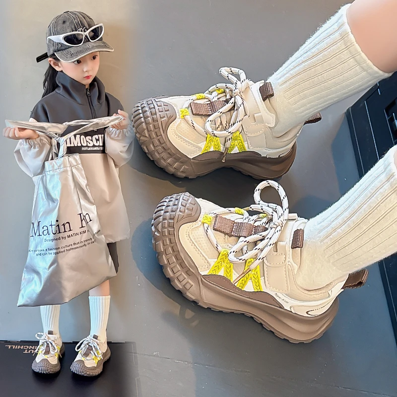 新款儿童鞋春秋款男童运动鞋洋气时尚百搭女童户外登山高颜值轻便