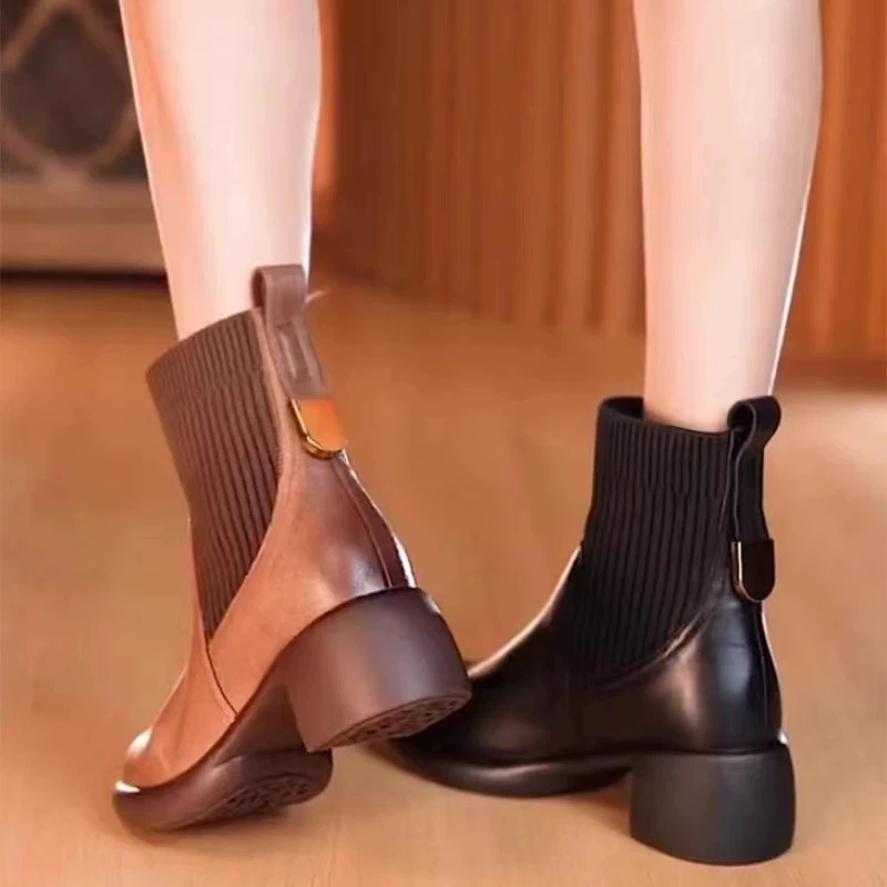 粗跟韩版女马丁靴女加绒加厚短靴弹力靴休闲女靴秋冬季时尚休闲靴