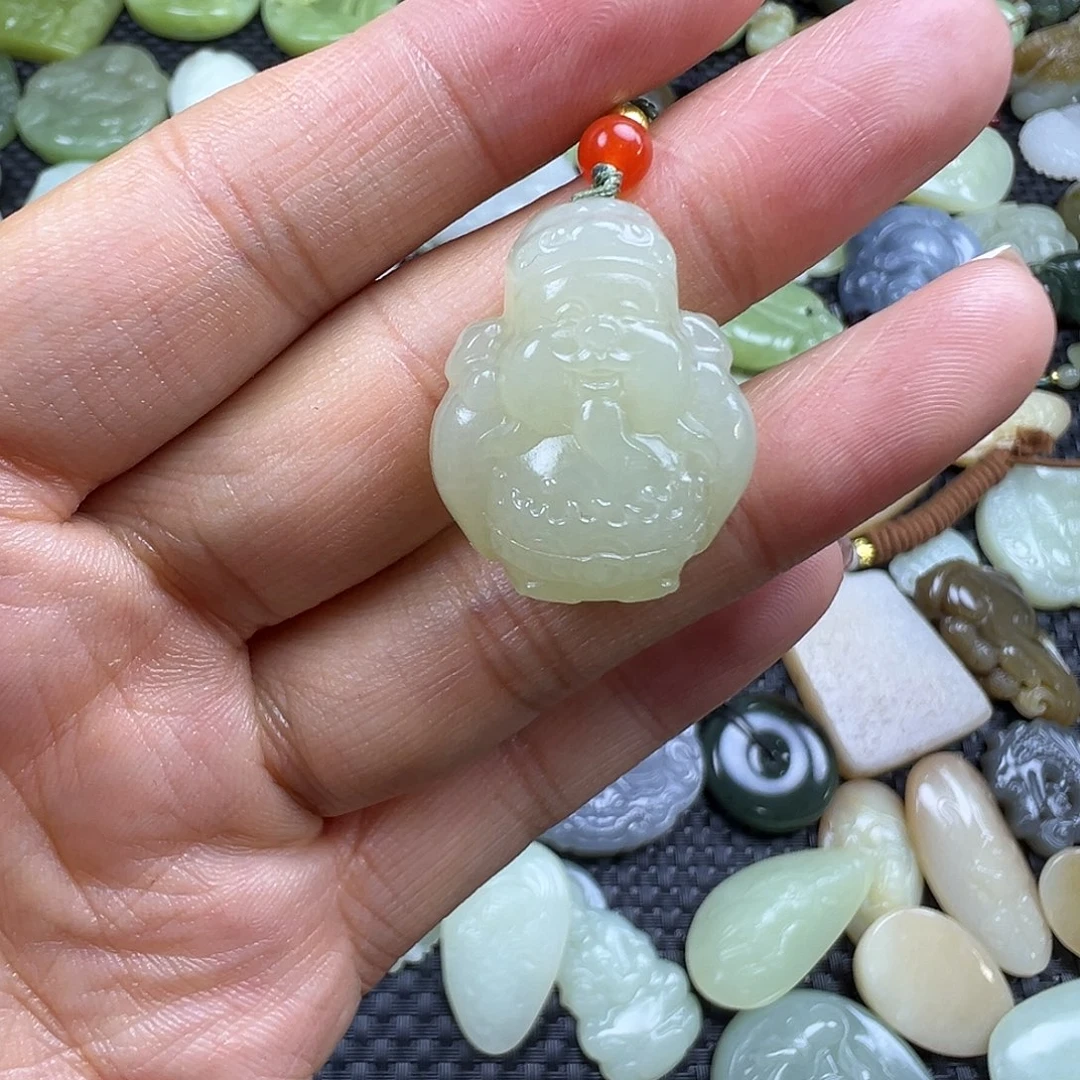 和田玉未镶嵌颈饰卡26