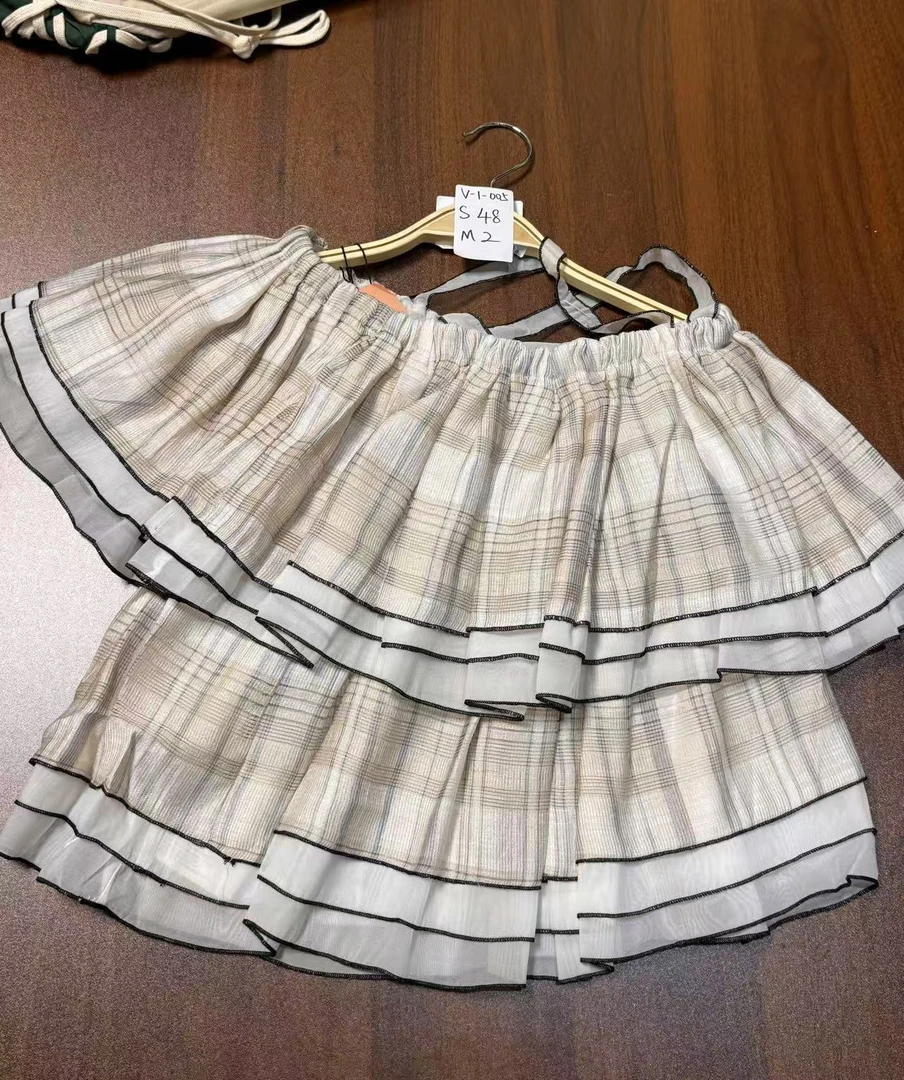 F-4-492斜肩上衣女款一字肩