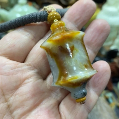 蛇纹石玉未镶嵌珠宝奇石