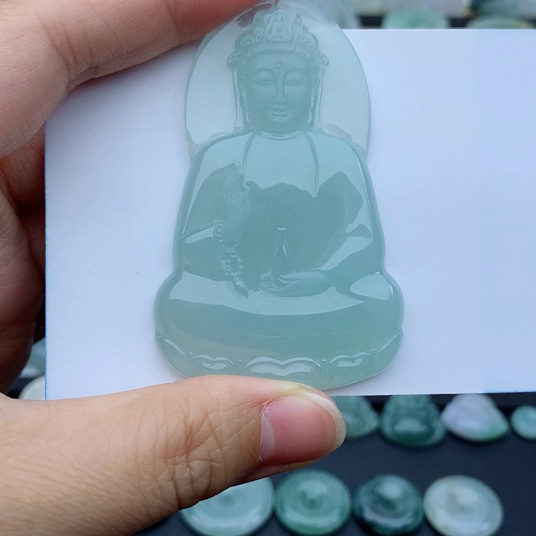 兜****翡翠未镶嵌颈饰观音