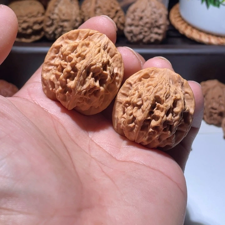 文玩核桃吊坠天地