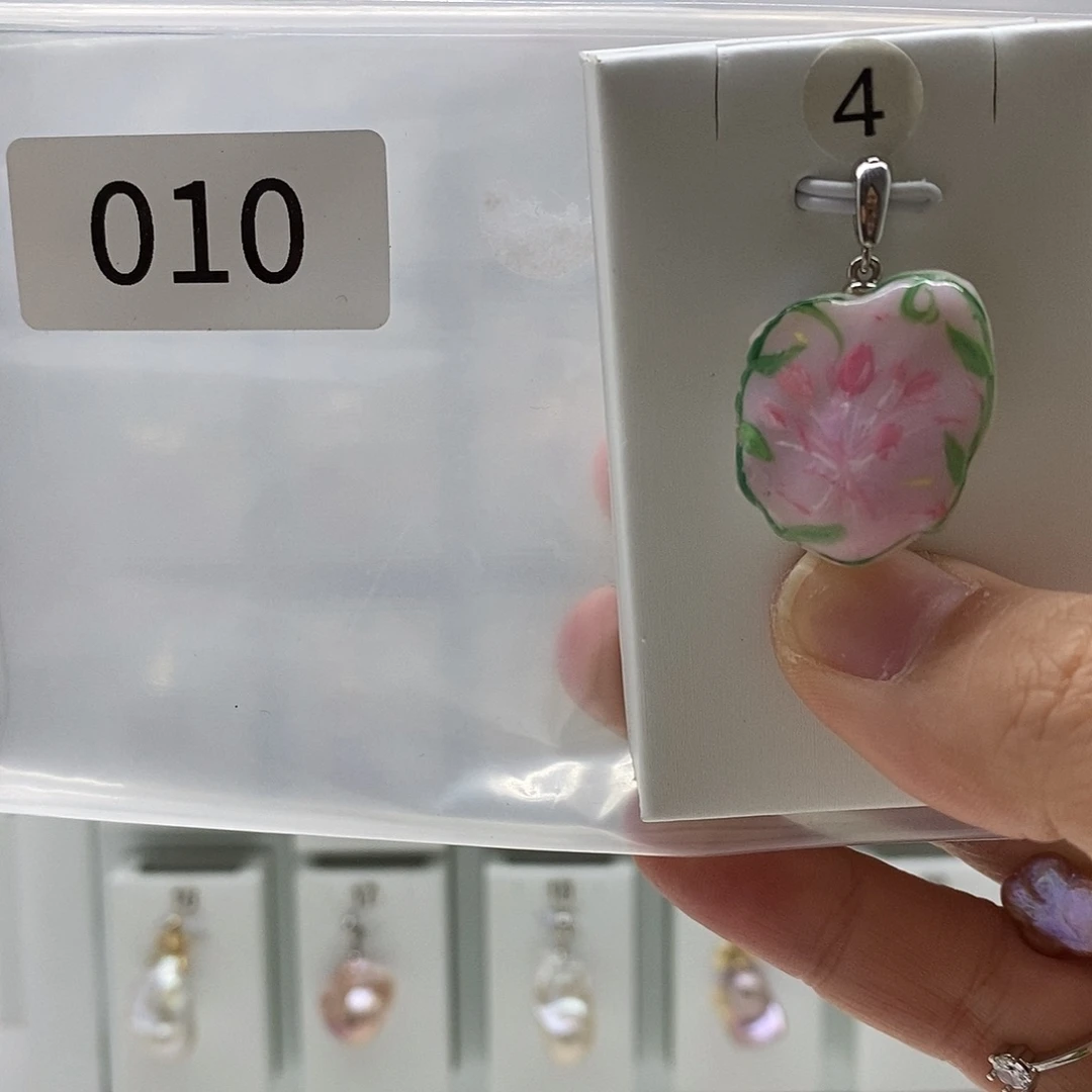 淡水珍珠颈饰合金