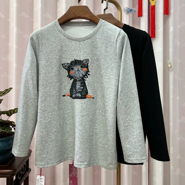胖人坊大码复古猫圆领衫4724 衣长67