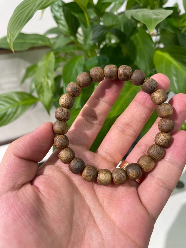 年终精品放漏 6克 9mm/23颗 莺歌绿奇楠 沉香 原汁原味