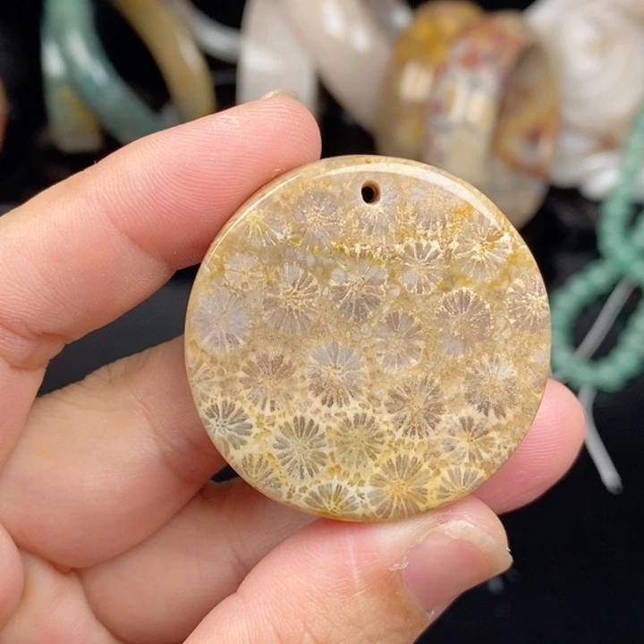 硅化玉未镶嵌手镯（圆镯）