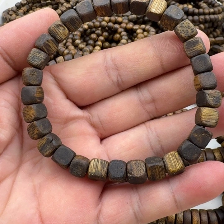 沉香手串张勺子手串7克加