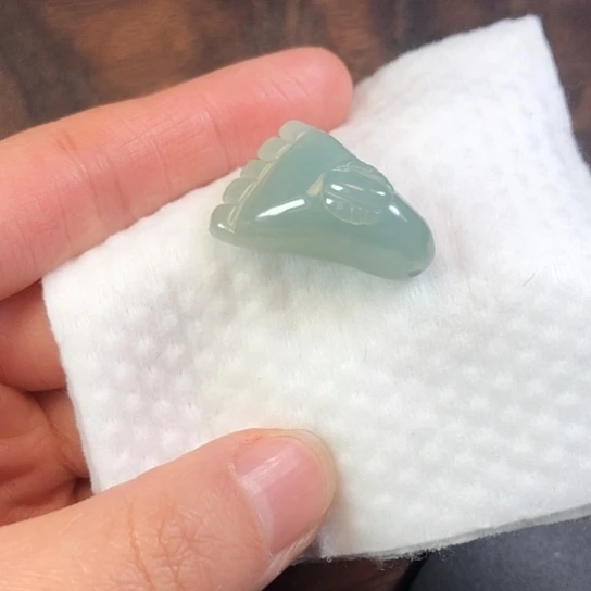 翡翠未镶嵌颈饰缅甸A货，每天下午1点半开播