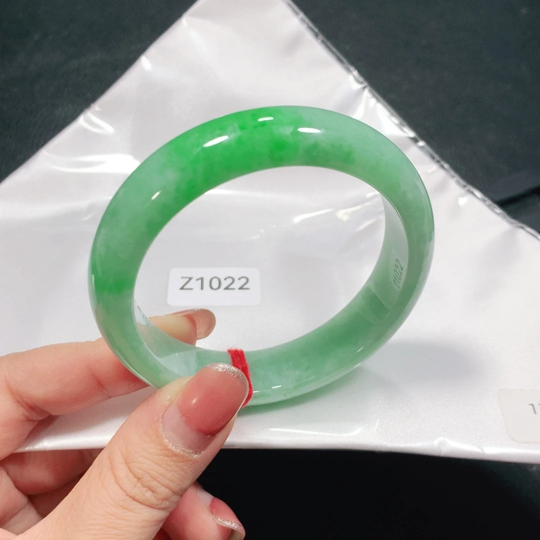 翡翠未镶嵌手镯03