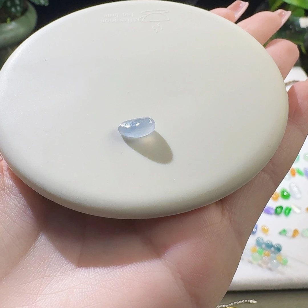 翡翠未镶嵌颈饰裸石白冰