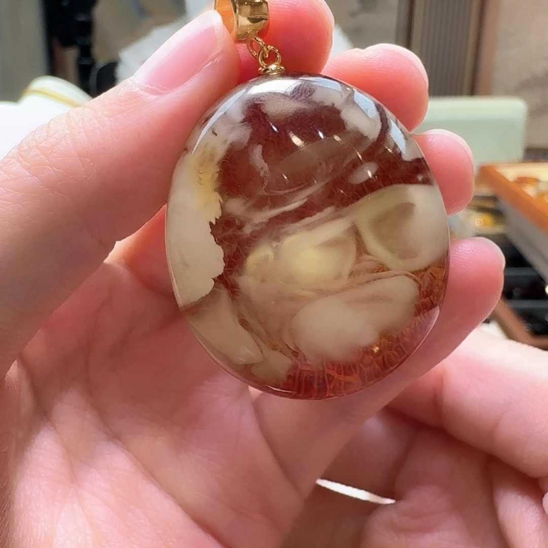 琥珀未镶嵌颈饰吊坠