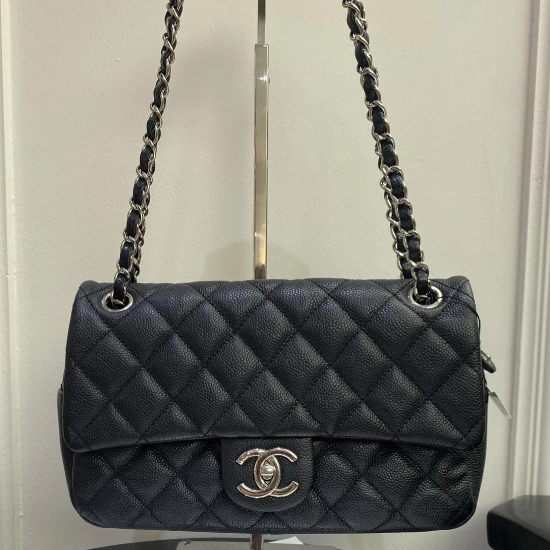95新 Chanel/香奈儿 香奈儿 · Chanel 黑银荔枝牛easy 小号