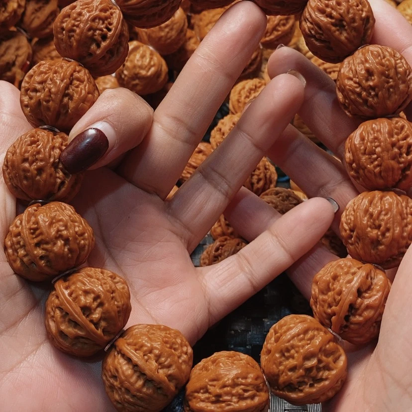 【闪购商品】文玩核桃吊坠京八棱