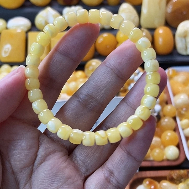 蜜蜡未镶嵌吊坠(不含链)