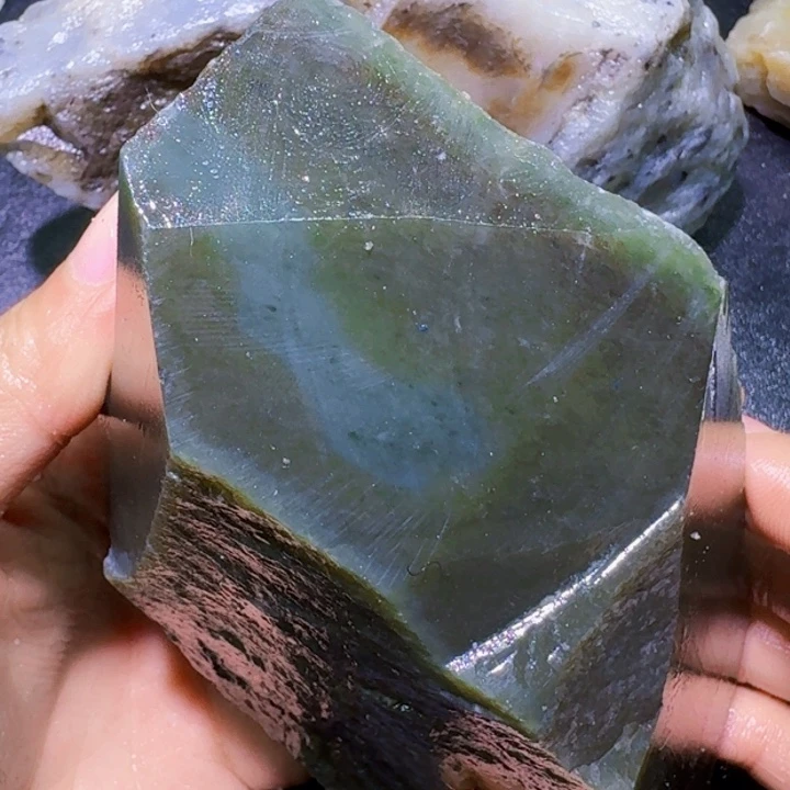 未镶嵌和田玉（糖玉）珠宝半成品