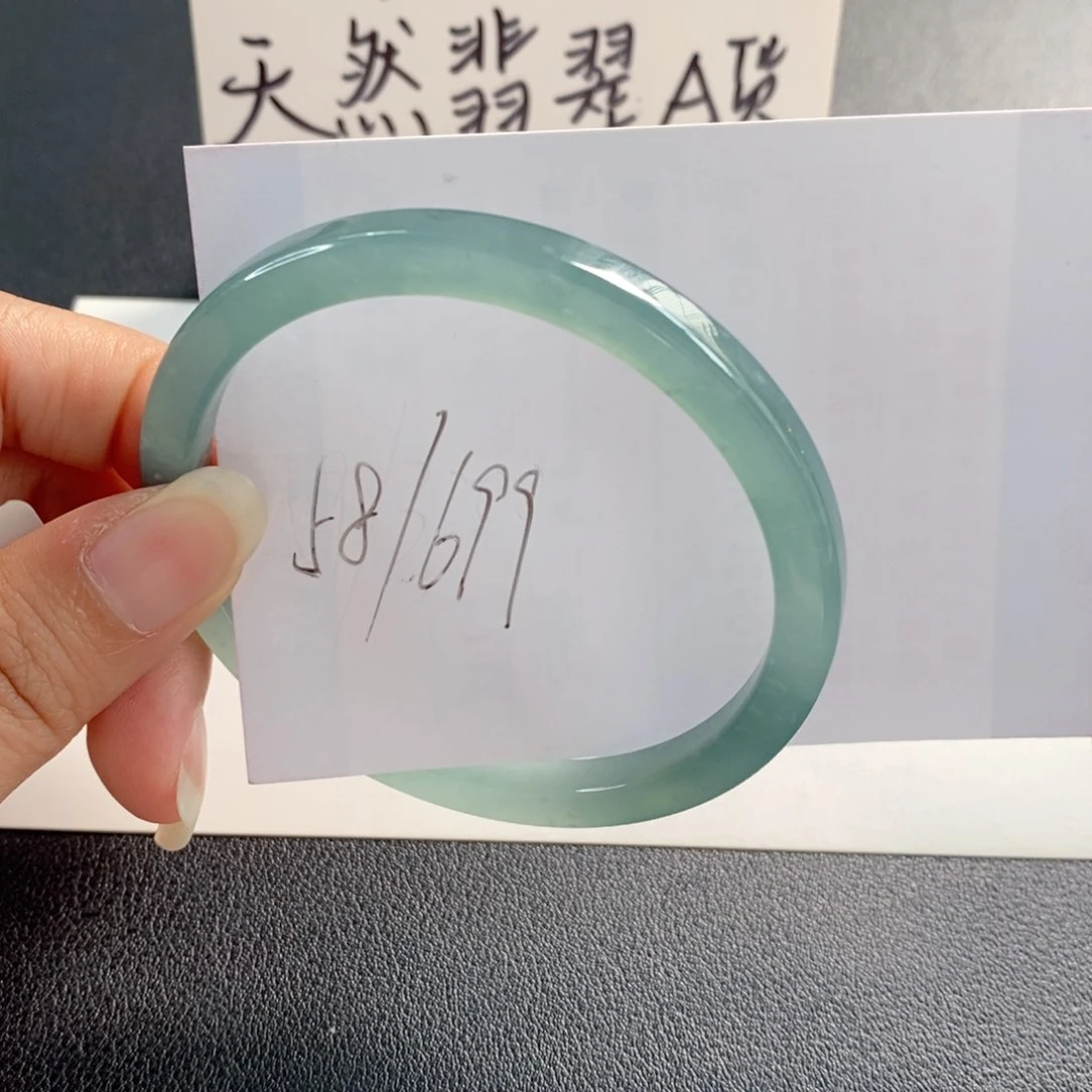 未镶嵌手镯翡翠天然翡翠