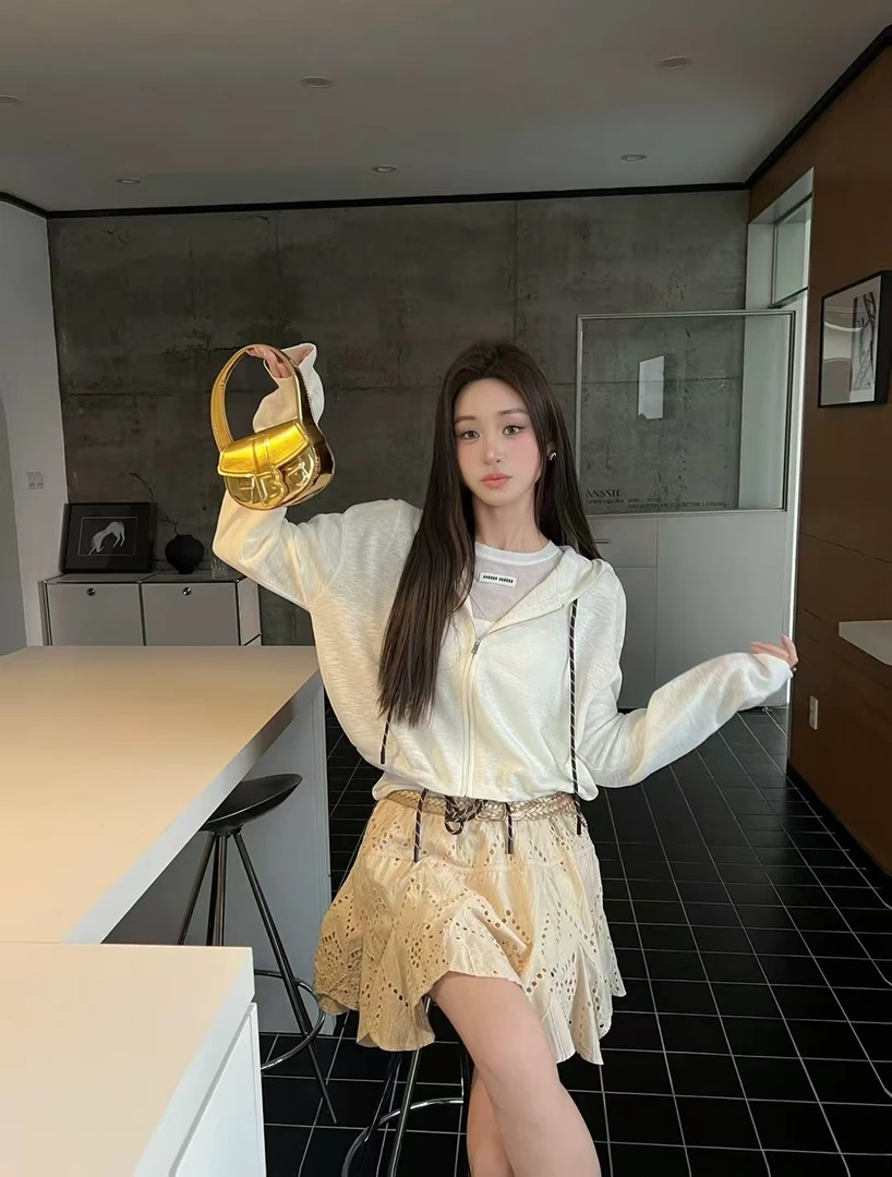 2025年女装夏季薄款《集合链》