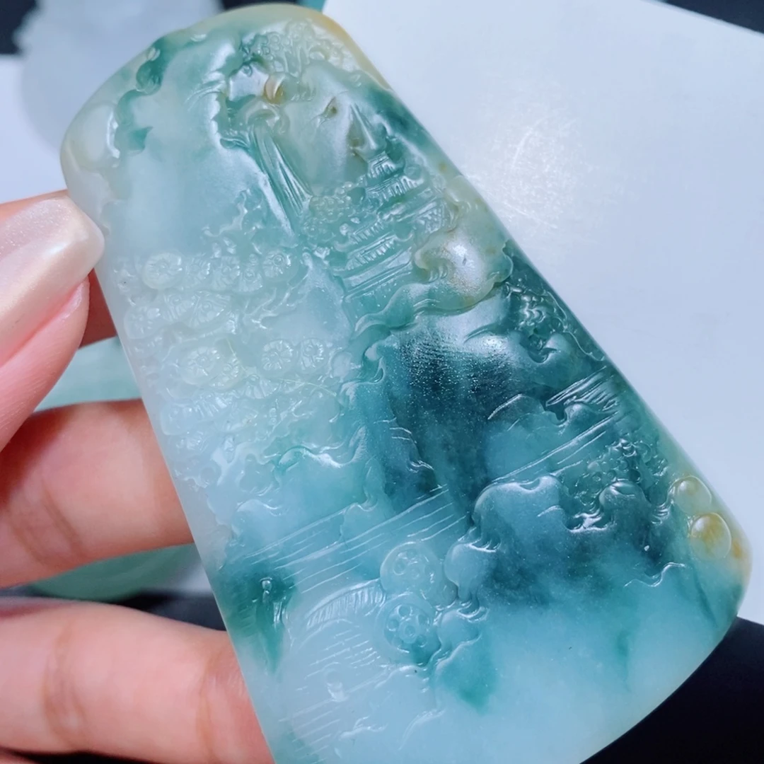 未镶嵌吊坠定制翡翠