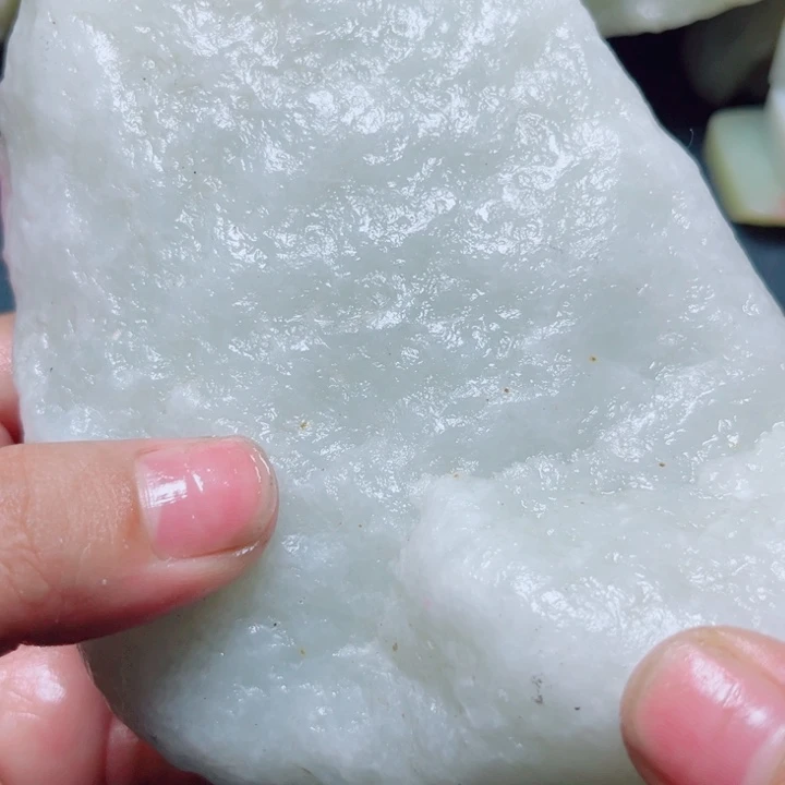 和田玉未镶嵌珠宝奇石