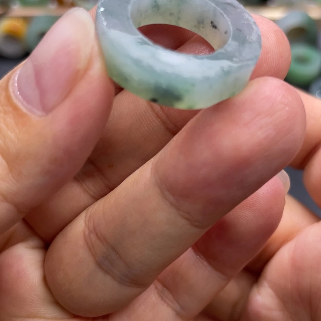 【闪购商品】定制翡翠未镶嵌天然翡翠13-18纹纹漏