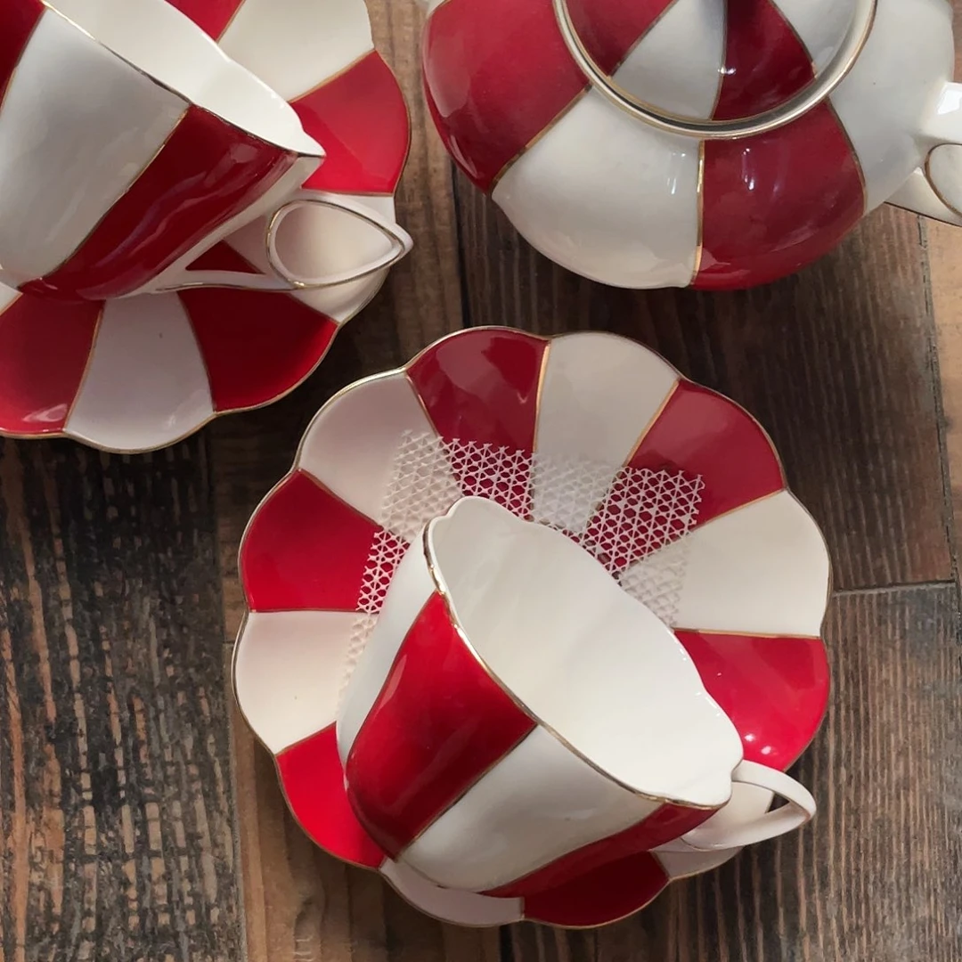 鹿屋家的美丽咖啡杯荣