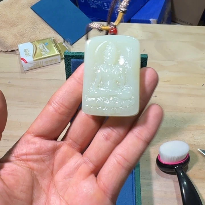 未镶嵌和田玉（糖玉）挂件
