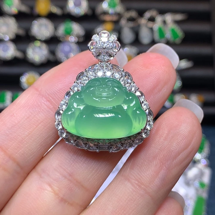 翡翠18K金镶嵌颈饰高冰晴绿佛公