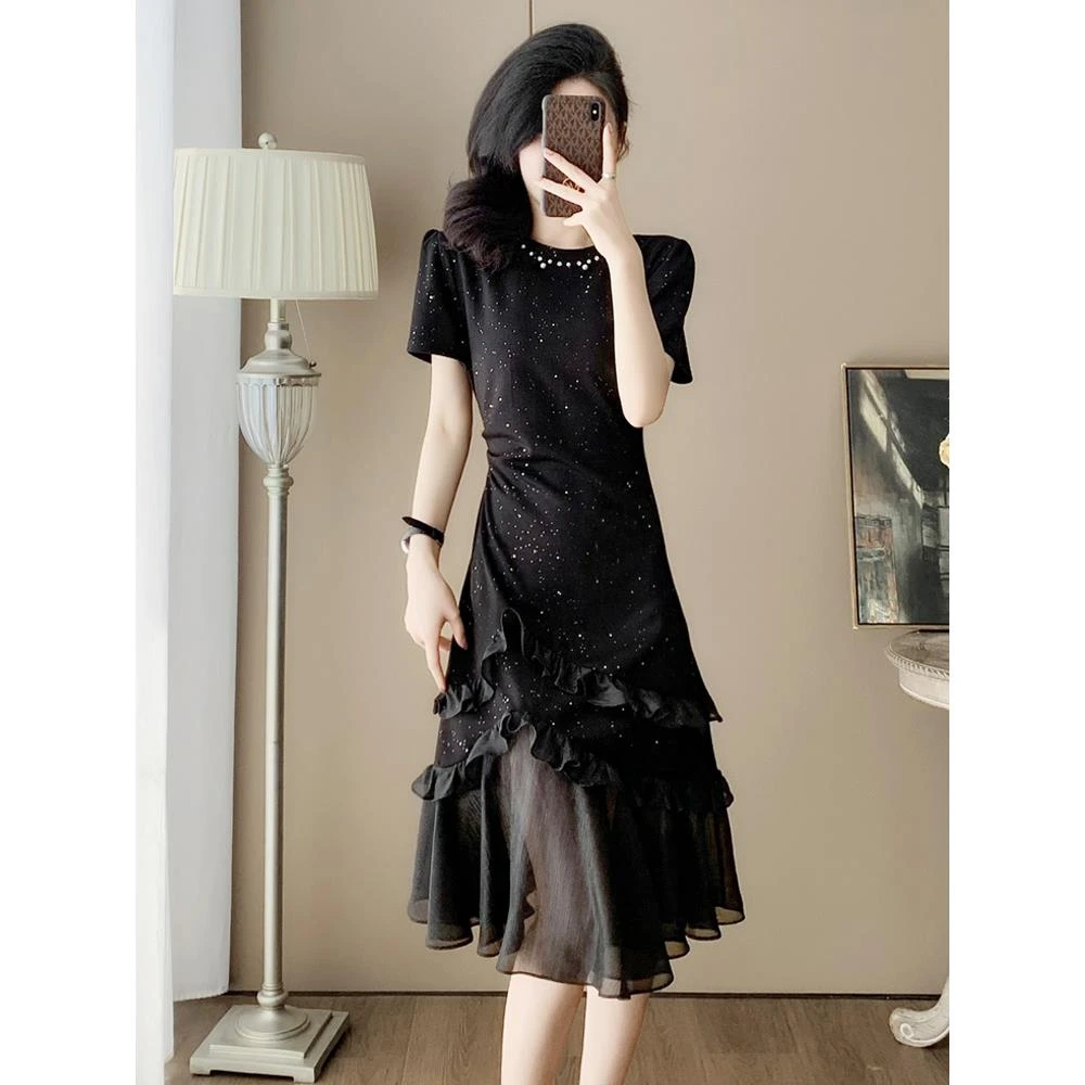 超好看独特漂亮连衣裙女夏季掐腰显瘦名媛气质法式绝美鱼尾小黑裙