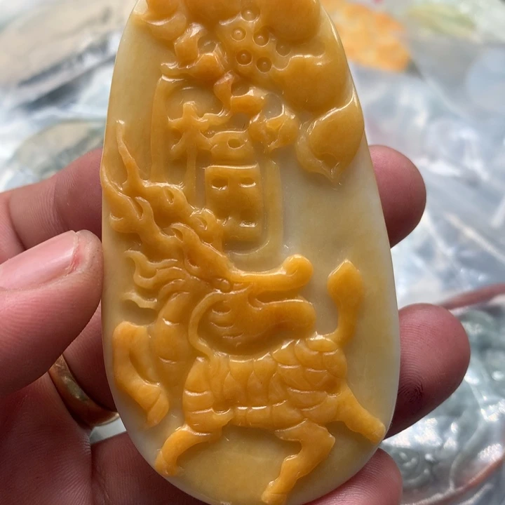 翡翠未镶嵌颈饰保真天然a货翡翠