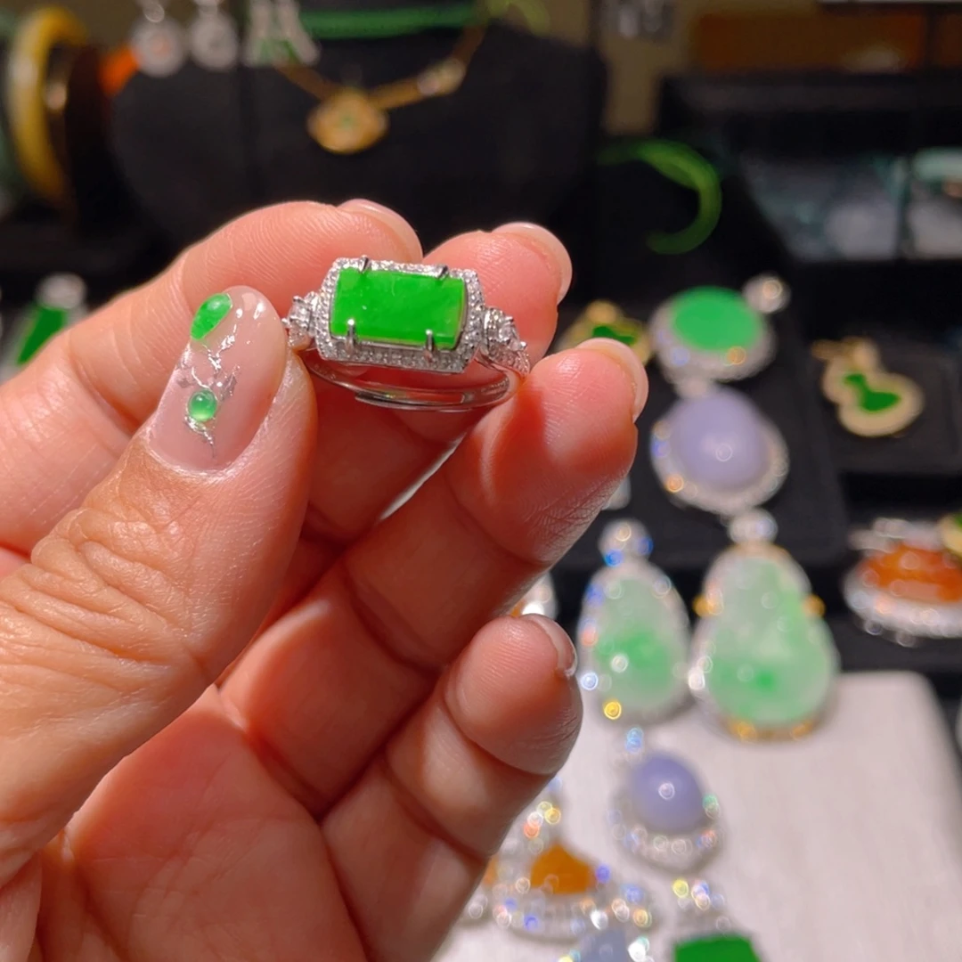 翡翠戒指银S925镶嵌精品