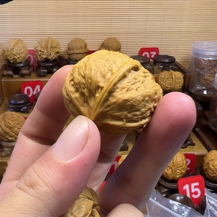 H***哥把件文玩核桃四棱半壁