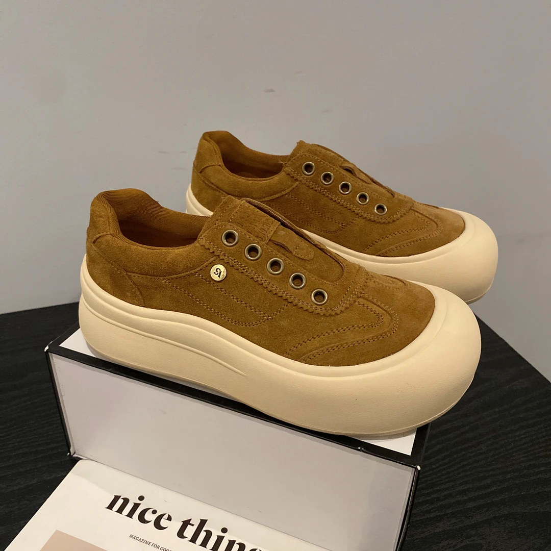 牛皮版厚底增高百搭休闲板鞋2025秋季新款轻便软底不累脚乐福女鞋