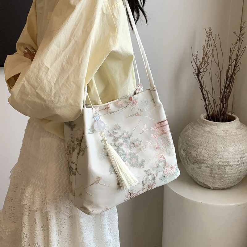 新中式国风包包女大容量水桶包女式2025新款潮流行时尚通勤单肩包