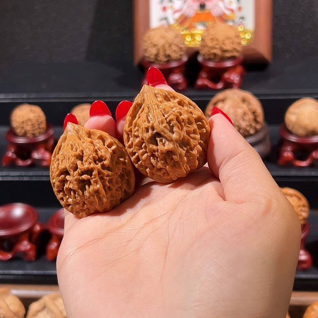 吊坠文玩核桃秦岭鸡心