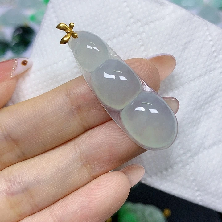 翡翠18K金镶嵌颈饰挂件