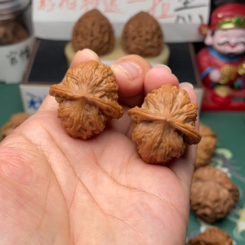 【闪购商品】文玩核桃吊坠用****831全品野狼