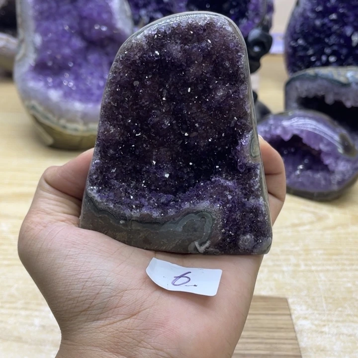 未镶嵌大型摆件(非配饰)紫晶