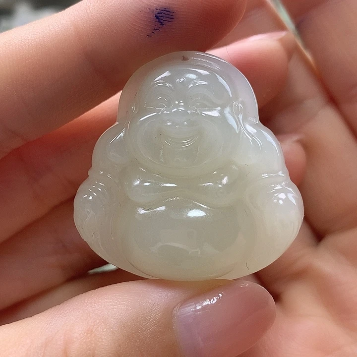 维***纳颈饰未镶嵌和田玉