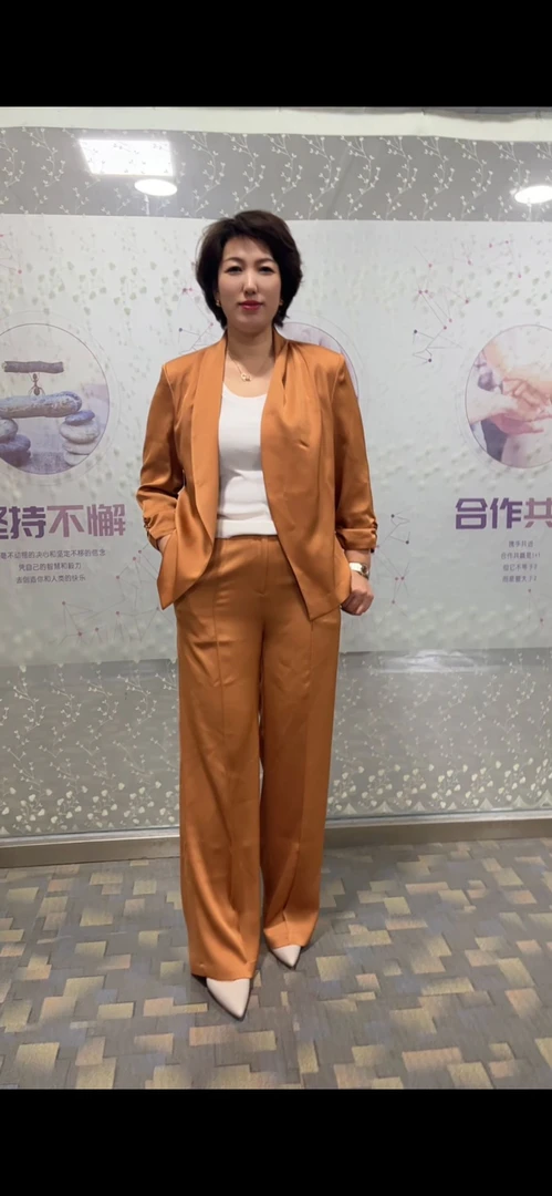 【四姐】经典收腰显瘦假两件黑色套装裤子