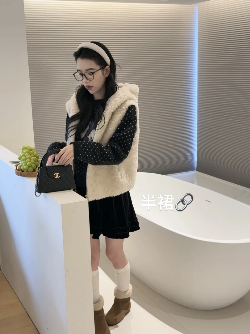 【丝绒小半裙】2025秋冬韩档口松紧腰丝绒小半裙（带安全裤）