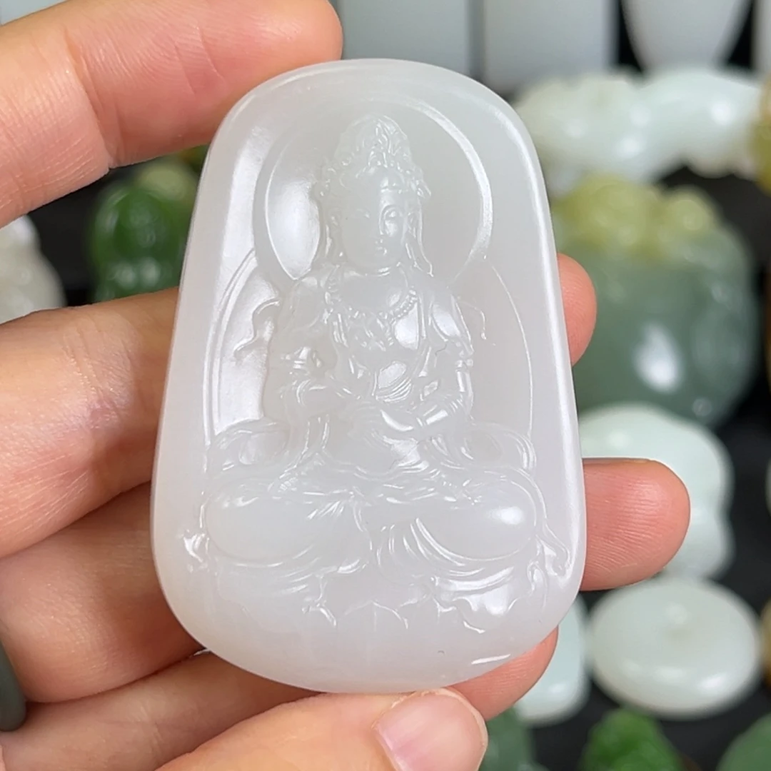 和田玉未镶嵌吊坠(赠链)