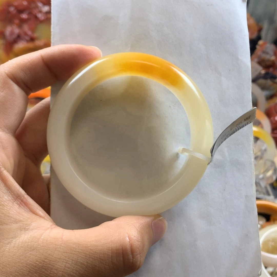 石英质玉（黄龙玉）未镶嵌手镯?**?