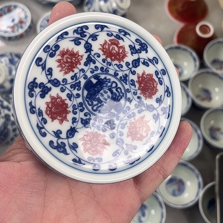 瓷片景德镇釉里红缠枝莲盖置